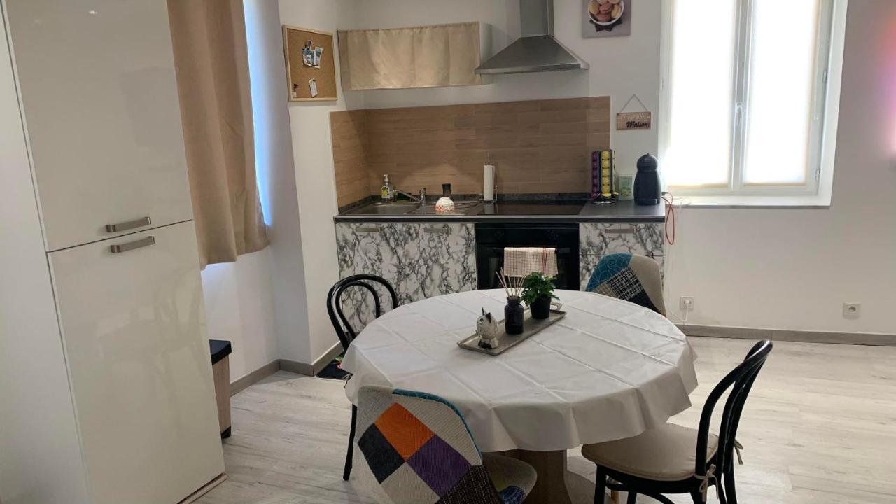 T2 Cosy Matelas 5* / Ecran Plat Qled Mâcon Exteriör bild