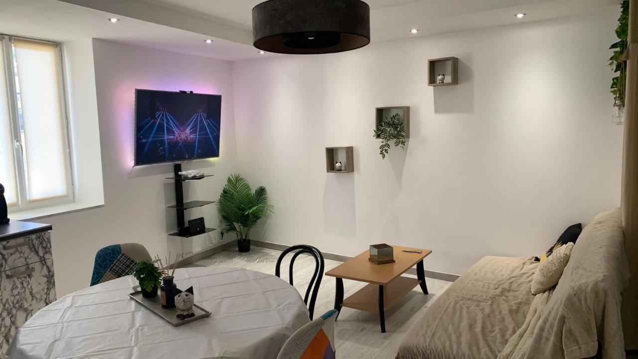 T2 Cosy Matelas 5* / Ecran Plat Qled Mâcon Exteriör bild