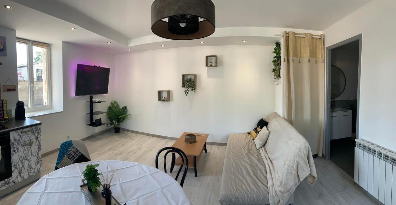 T2 Cosy Matelas 5* / Ecran Plat Qled Mâcon Exteriör bild
